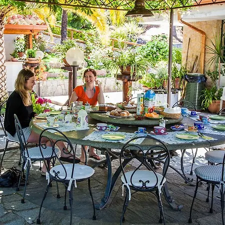 El Dueño Bed and breakfast *